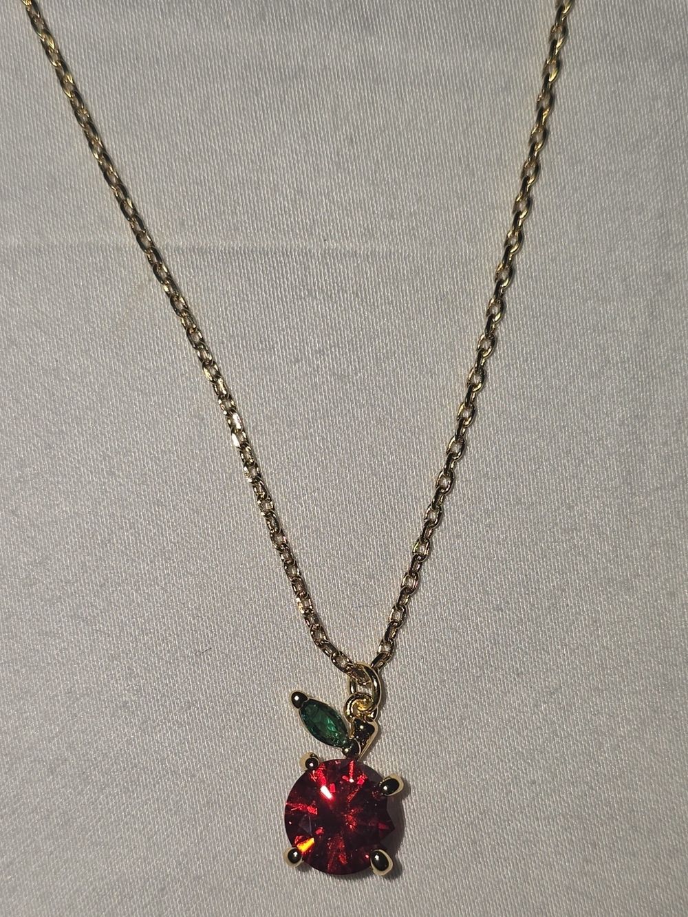 NWT Kate Spade Red Apple Pendant Necklace – Cute & Sparkly 16-19 Inch